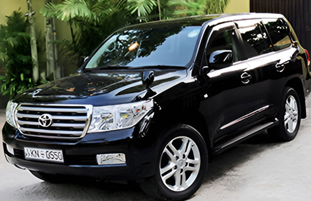 Toyota Land Cruiser 200 V8 at Malkey Rent A Car Colombo