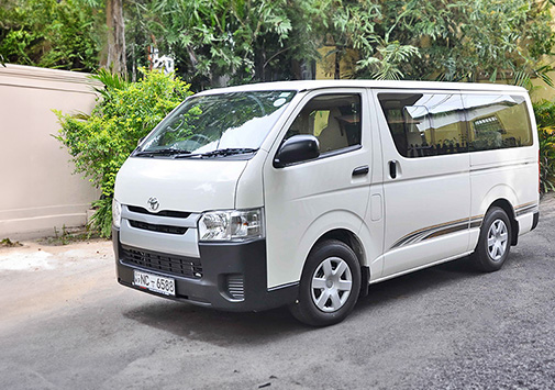toyota-regius