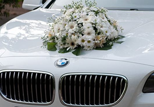 Floral wedding car decor at Malkey Rent A Car Colombo