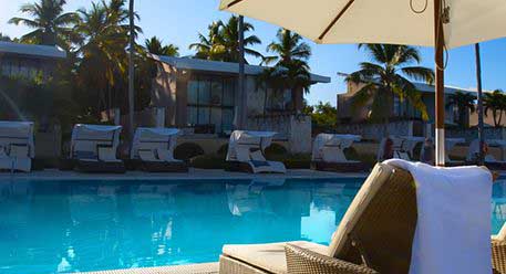 5 star hotel pool view in Sri Lanka