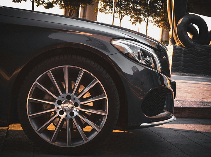 Mercedes-Benz C-Class alloy wheels at Malkey Rent A Car Colombo